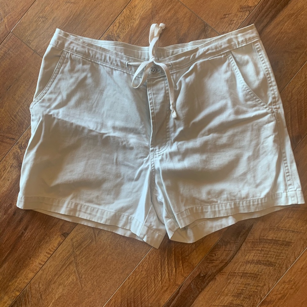 Gap shorts